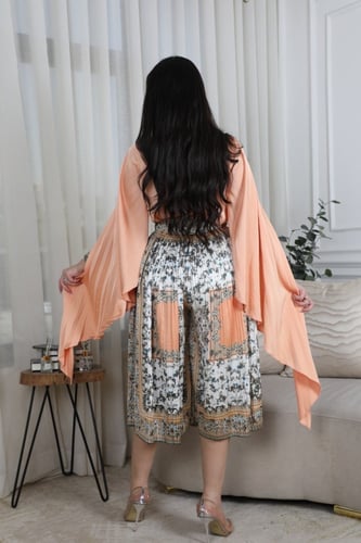 طقم بنطلون وبلوزه مشجر