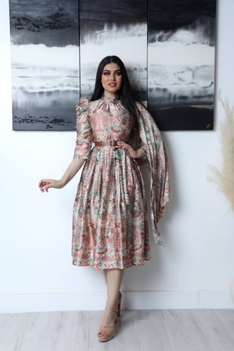 فستان مشجر ميد بحزام