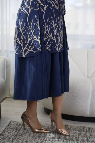 فستان قطعتين بكسرات