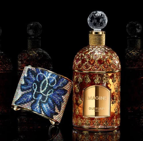 عطر جيرلان إيماجن قطعة مُرقَّمة وذات إصدار محدود ل...