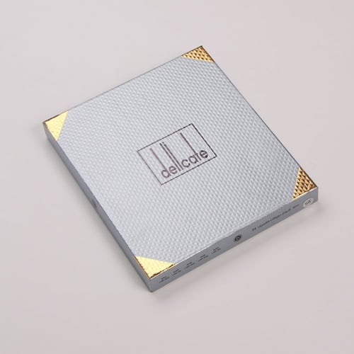 شماغ ديليكات احمر غامق انجليزي موديل 2024