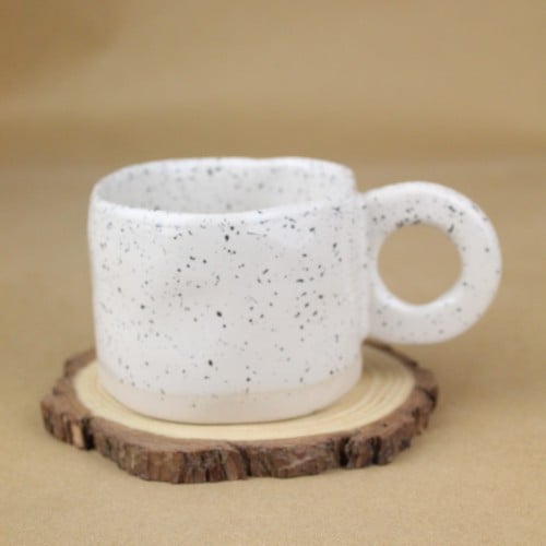 كوب قهوة منقط ابيض 260