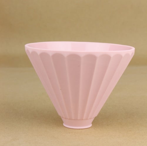 قمع V60 وردي سليكون 01