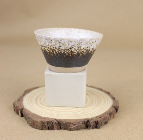 كوب قهوة بقاعدة 100 مل