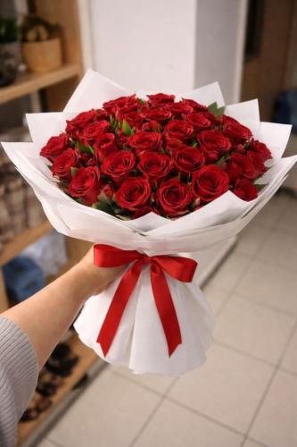 باقة ورد طبيعي 30 حبه لون احمر