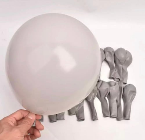 بالونات رمادي | Gray Balloons