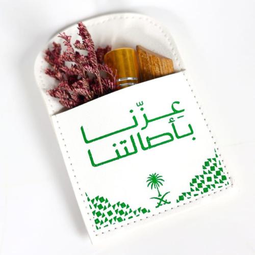 مجموعه(12) جيوب جلد مع التولة العطر وبخور ورد