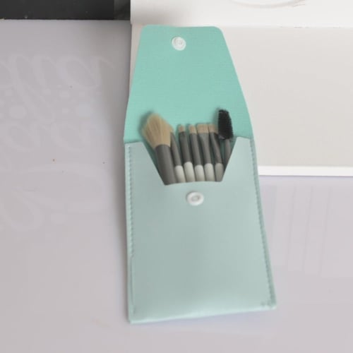 مجموعه (12) فرشة مكياج