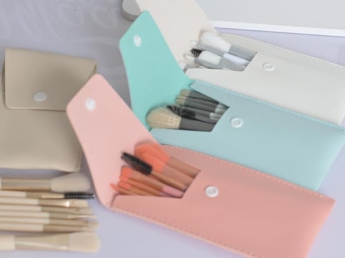 مجموعه (12) فرشة مكياج