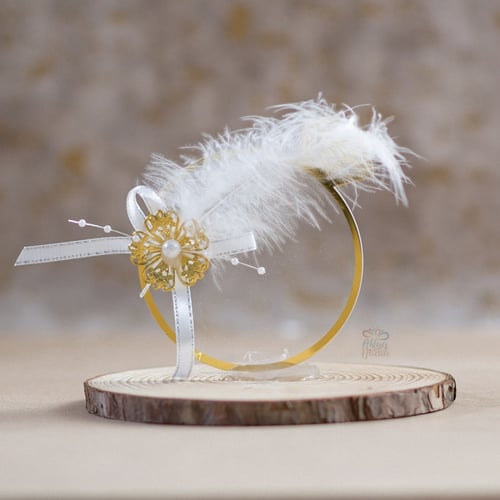 مجموعة (12) قاعده اكريلك شفاف بتزيين بدون الاستاند