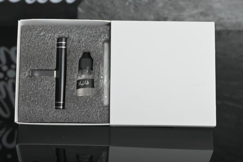 مجموعه (12) فواحات سيارة بروائح متعددة لون اسود