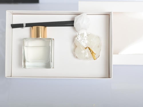 مجموعه (12) شموع بابلز مع فواحة بي روائح متعددة