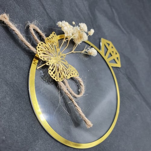 مجموعة (12) قاعده اكريلك شفاف بتزيين بدون الاستاند