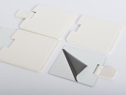 مجموعه (12) مريات جيب جلد لون ابيض