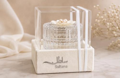 Set of (12) sugar boxes with custom packaging