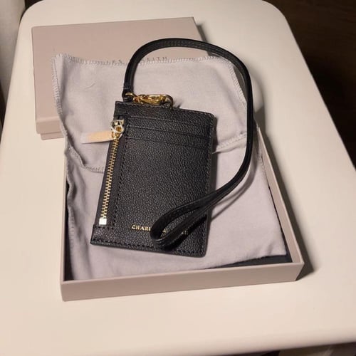 حامل بطاقات - أسود