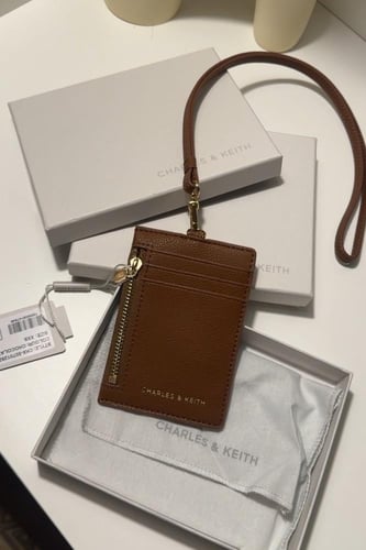 حامل بطاقات - بني