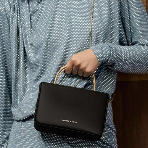 حقيبة ذات مقبض علوي مزين بالكريستال - أسود