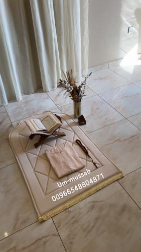 طقم صلاة سادة (موديل الشرشف ثوب)