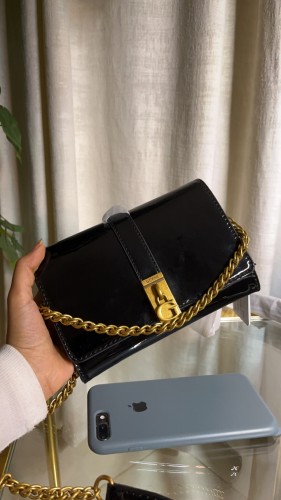 حقيبة صغيره من جيس بحجم قريب من الجوال