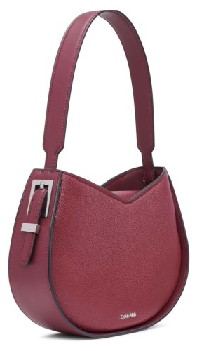 حقيبة من كالفن كلاين