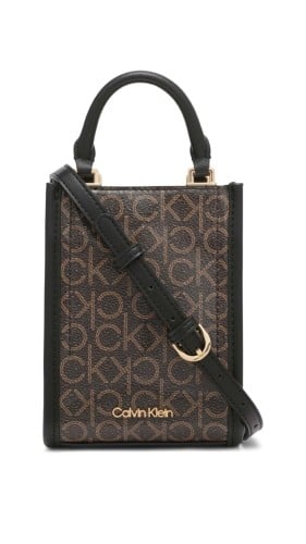 حقيبة صغيره من كالفن كلاين