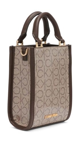 حقيبة صغيره من كالفن كلاين مع سترب طويل