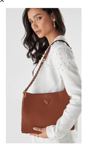 حقيبة متوسطة الحجم من جيس