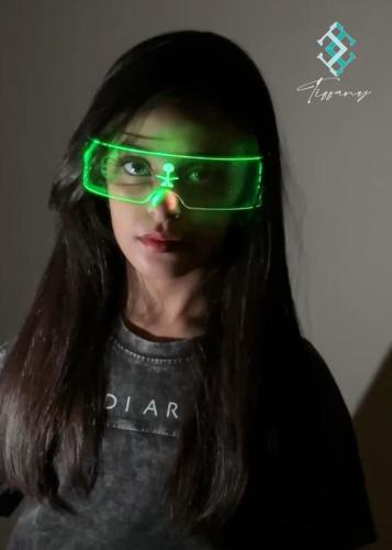 نظارة مضيئة لليوم الوطني