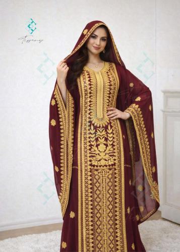 مسرح ملكي عنابي