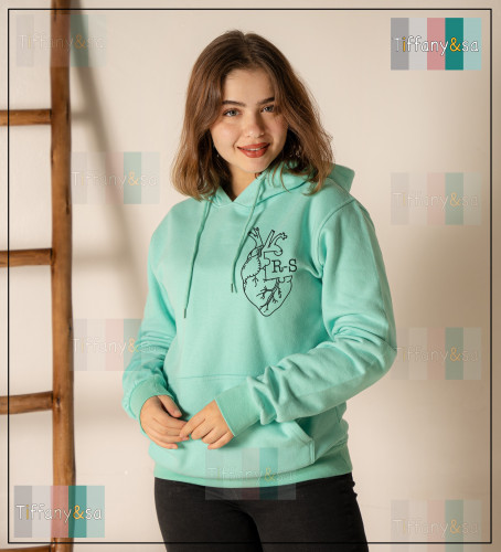 بلوفر قلب وحرفين - متجر تيفاني