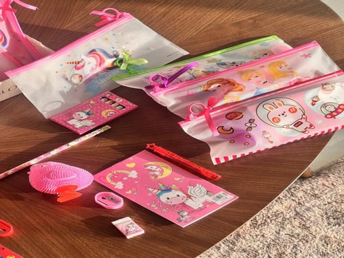 23 توزيعه للاطفال مشكل بنات اولاد