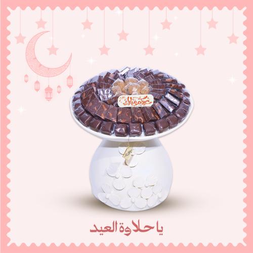 صينية شوكولاتة مزهرية بيضاء