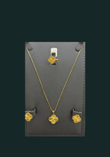 نص طقم عيار 18 وزن 12.40