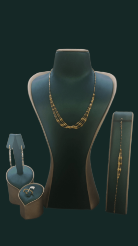 طقم إيطالي فخم عيار 18 وزن 20.40