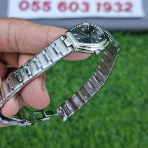 ساعة اقنر جينوفا فضي مينا رمادي