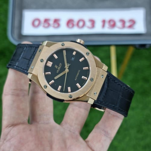 ساعة هوبلت كلاسيك فيوجن