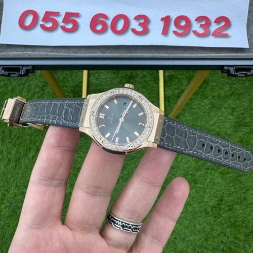 ساعة هوبلت كلاسيك فيوجن