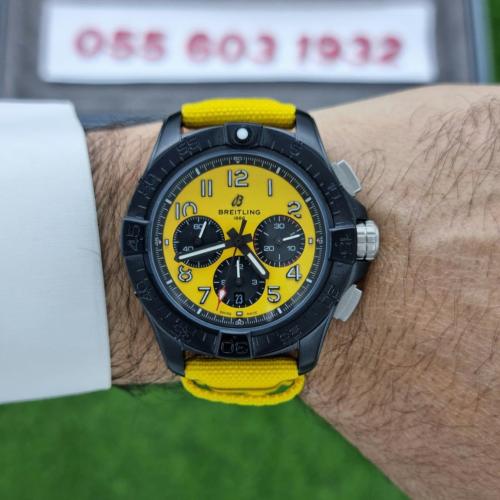 ساعة بريتلينغ افنجر كرونوغراف