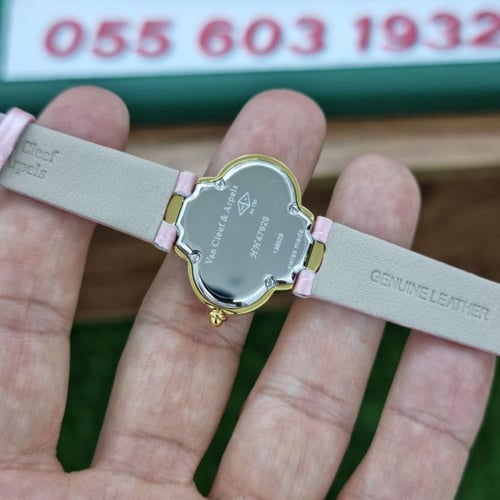 ساعة فان كليف ألامبرا وردي مينا صدفي