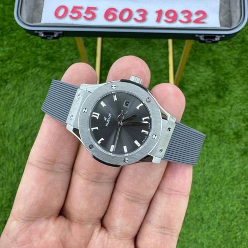 ساعة هوبلت كلاسيك فيوجن