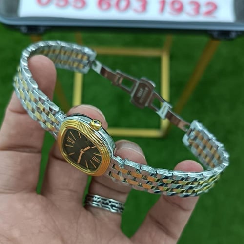 ساعة بياجيه سيكستي