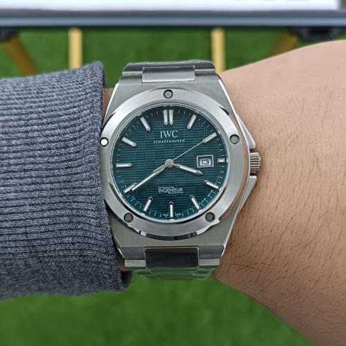 ساعة IWC انجينيور مينا أخضر