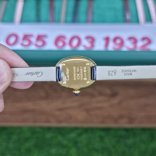 ساعة كارتير بينوار جلد اسود ناعم