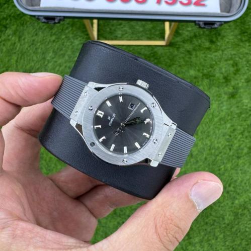 ساعة هوبلت كلاسيك فيوجن