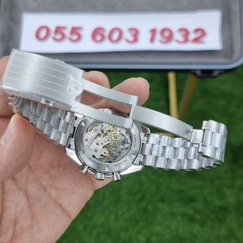 ساعة اوميغا سبيد ماستر مون واتش طبق الأصل