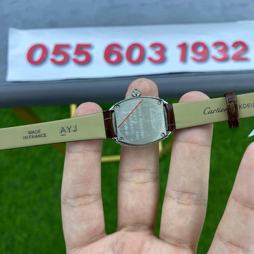 ساعة كارتير بينوار جلد