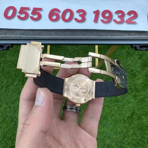 ساعة هوبلت كلاسيك فيوجن