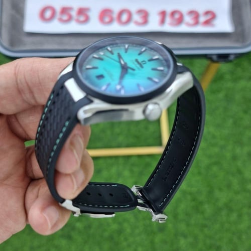 ساعة اوميغا سيماستر اكوا تيرا أخضر متدرج