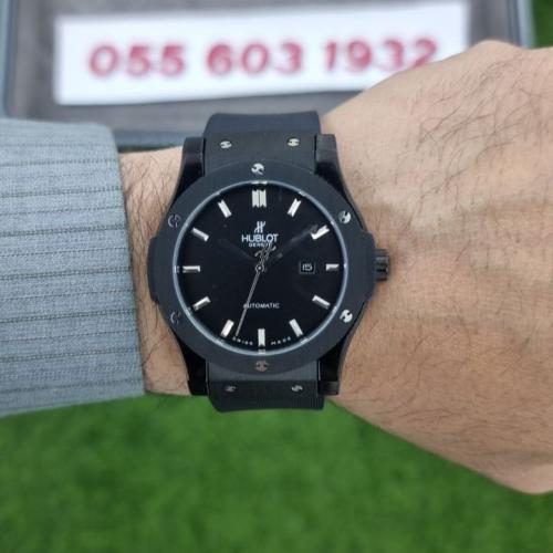 ساعة هوبلت كلاسيك فيوجن اسود